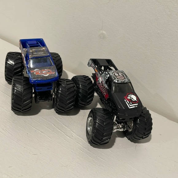 HotWheels Other - Monster Jam Trucks 1:64